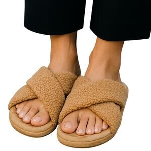 Deluxe Dearfoams Women's‎ Tan Criss Cross Open Toe Memory Foam Slippers Size 7-8